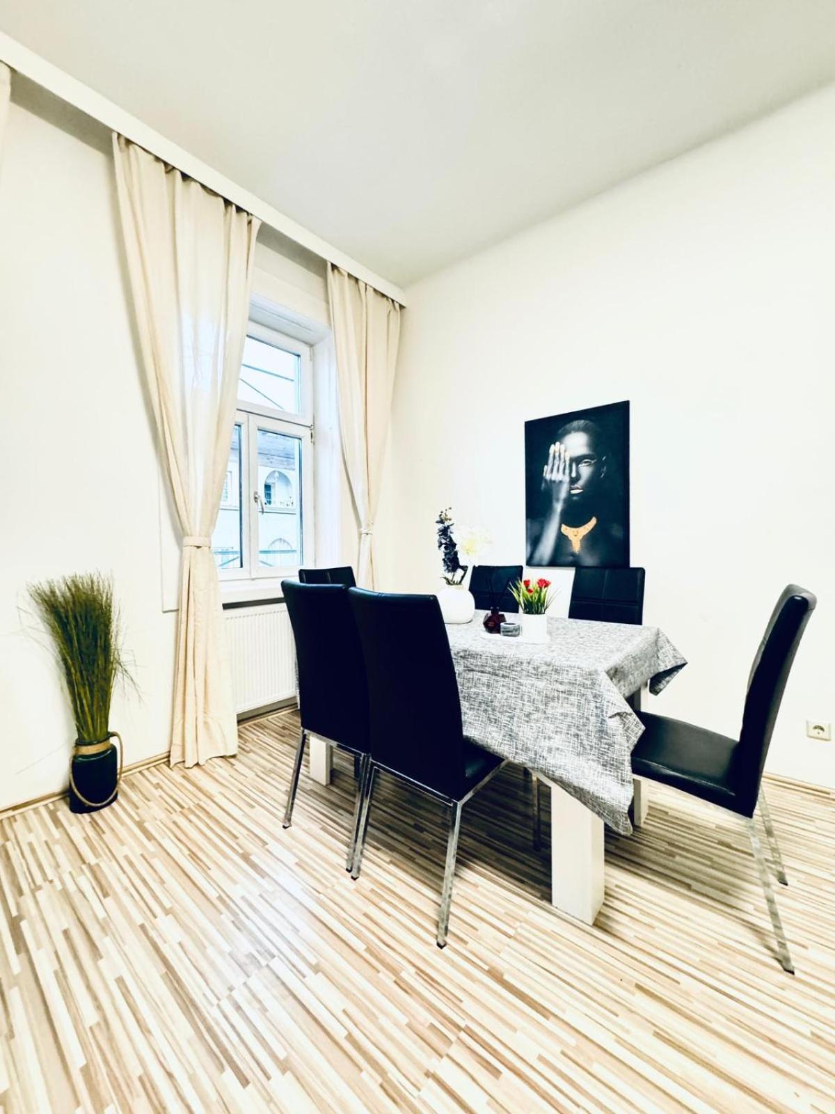 Apartment Affordable 2br Apartment, Close To Danube River *