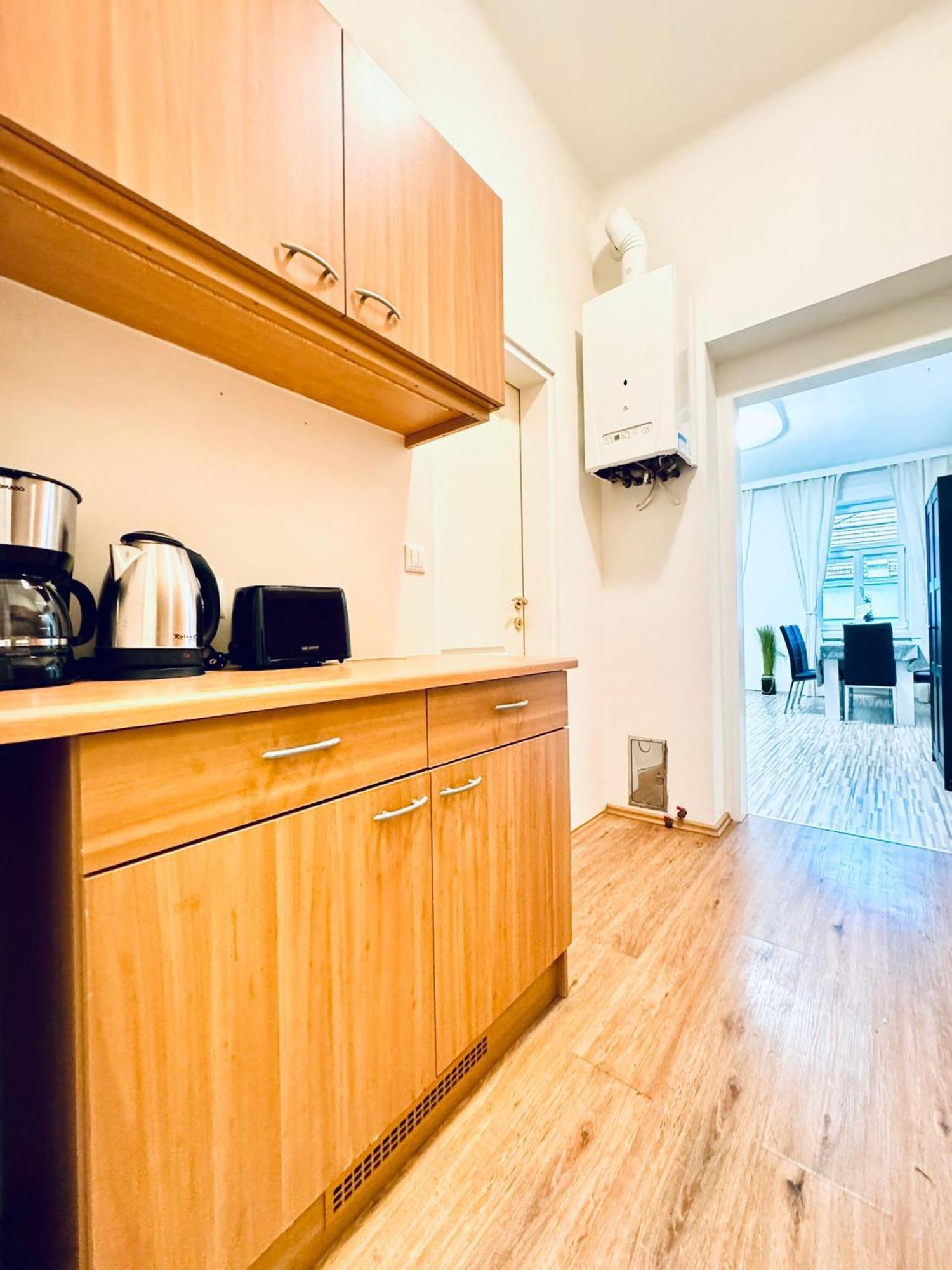 Affordable 2br Apartment, Close To Danube River Wien