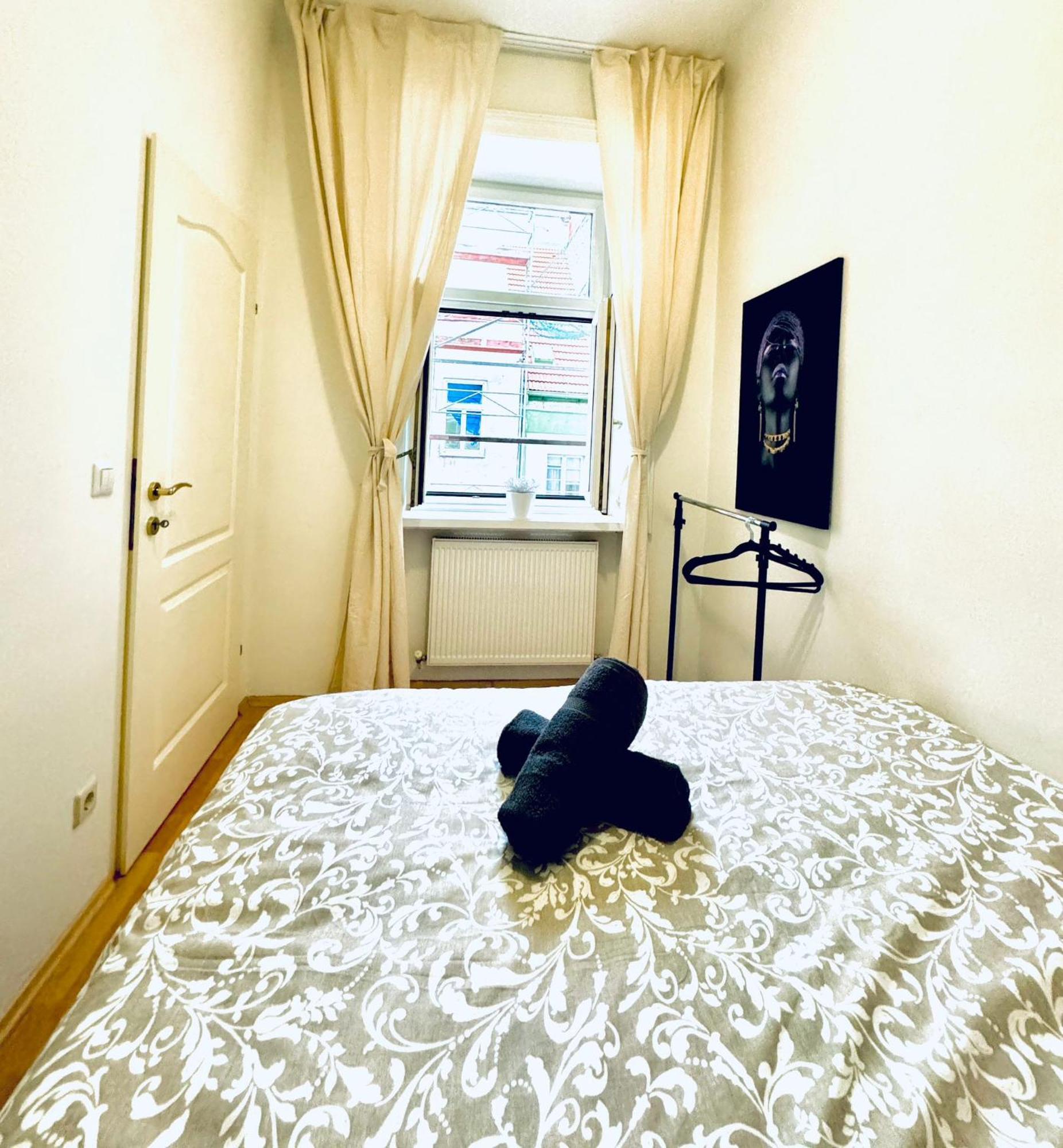 Affordable 2br Apartment, Close To Danube River Apartment